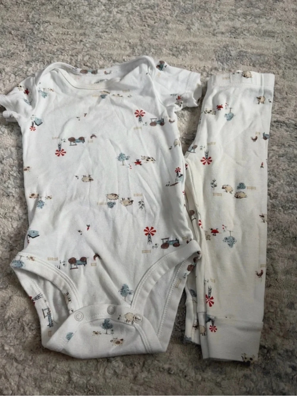 Unisex baby clothes bundle
